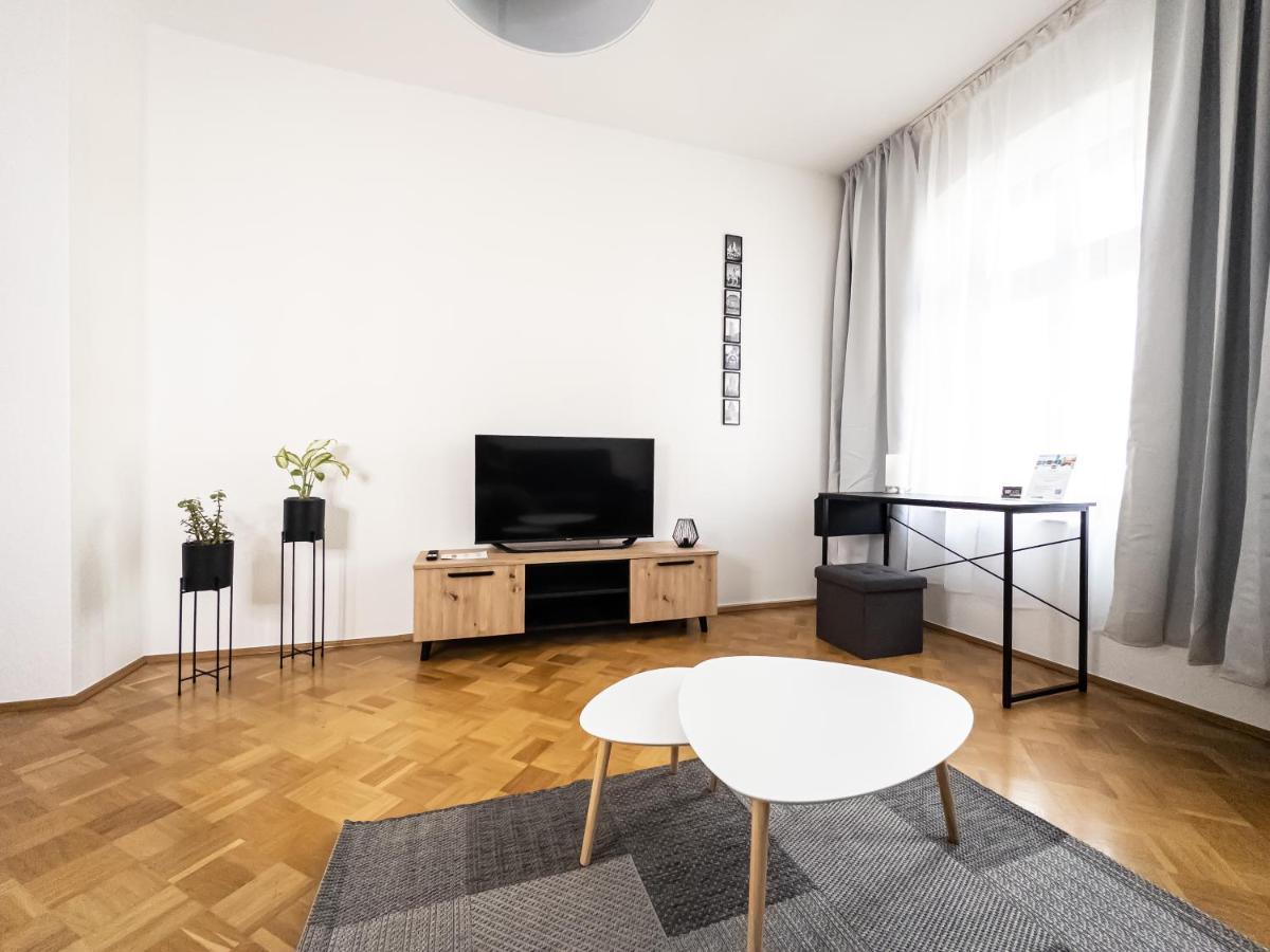 Moderne 3zimmer Mit Netflix Und Balkon *