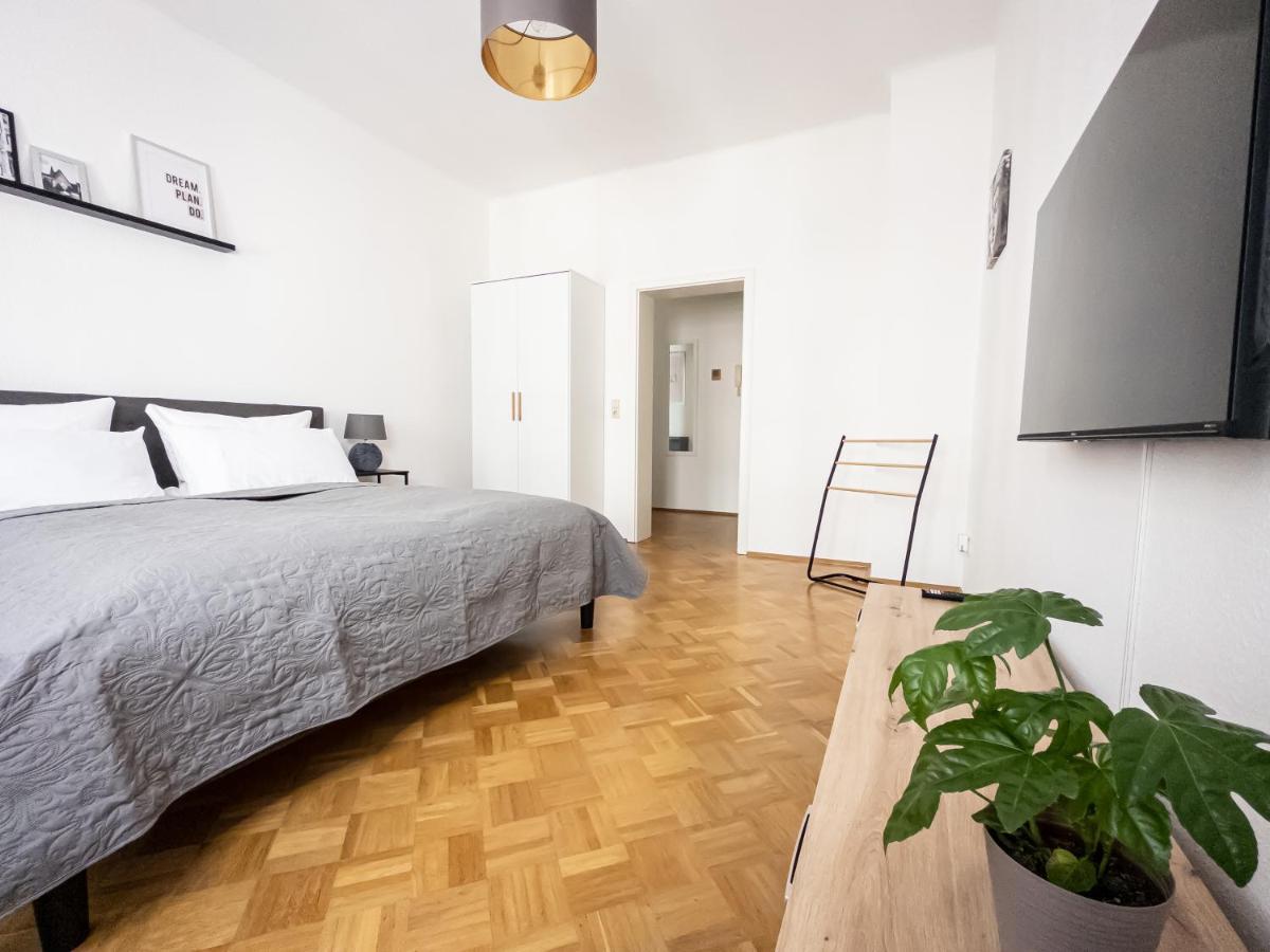 Moderne 3zimmer Mit Netflix Und Balkon